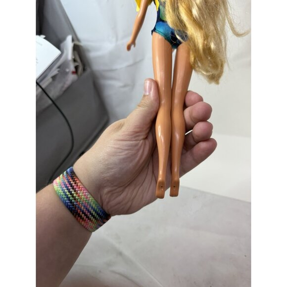 W/ SWIMSUIT & RUFFLE Vintage 1985 Tropical Barbie Doll #1017 1980s Blue Floral - Picture 9 of 9